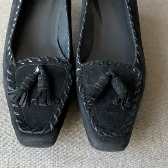 Stuart Weitzman Black Suede Tassel Kitten Heel Loafers - Picture 2 of 6